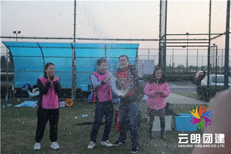 如何通过团队训练提升分卫配合能力_0